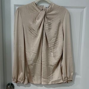 Elegant Grace Karin Cream Women's Top NWT size Medium